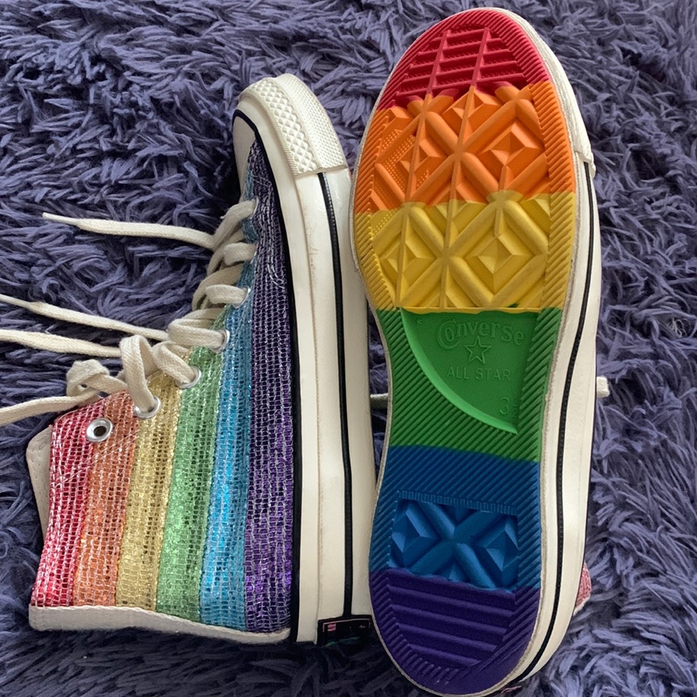 Converses Chuck Taylor Limited edition Miley Cyrus rainbow Women’s size 5.5